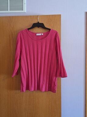 Ribbed Scoop Neck Women’s Top